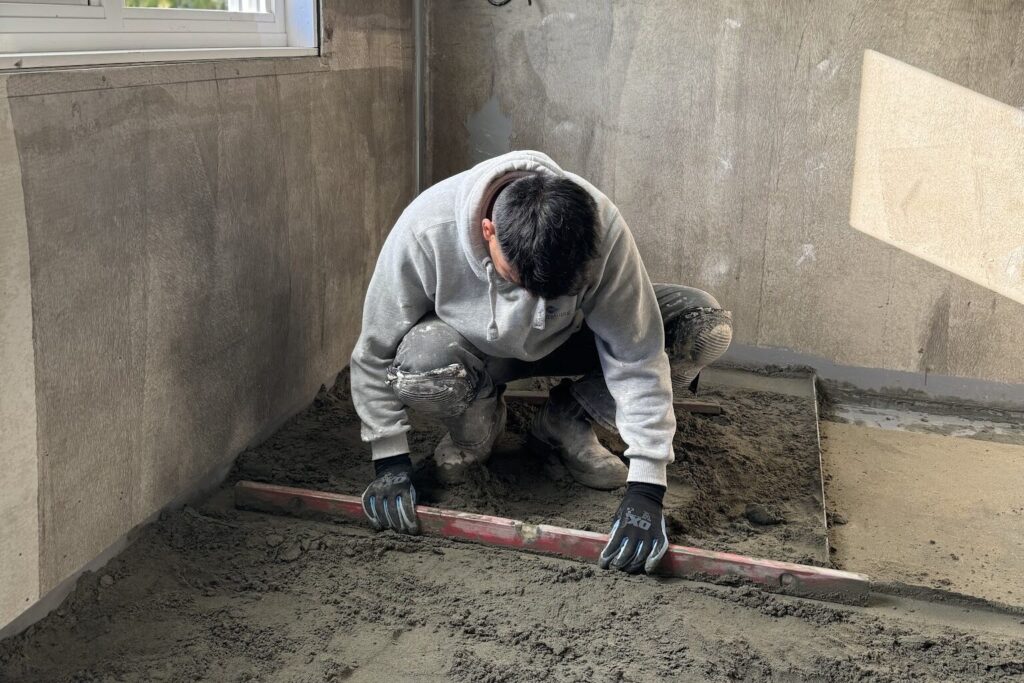 How to Screed a Bathroom Floor: A Step-by-Step Guide to Cement Screed and Tile Installation how to screed a bathroom floor