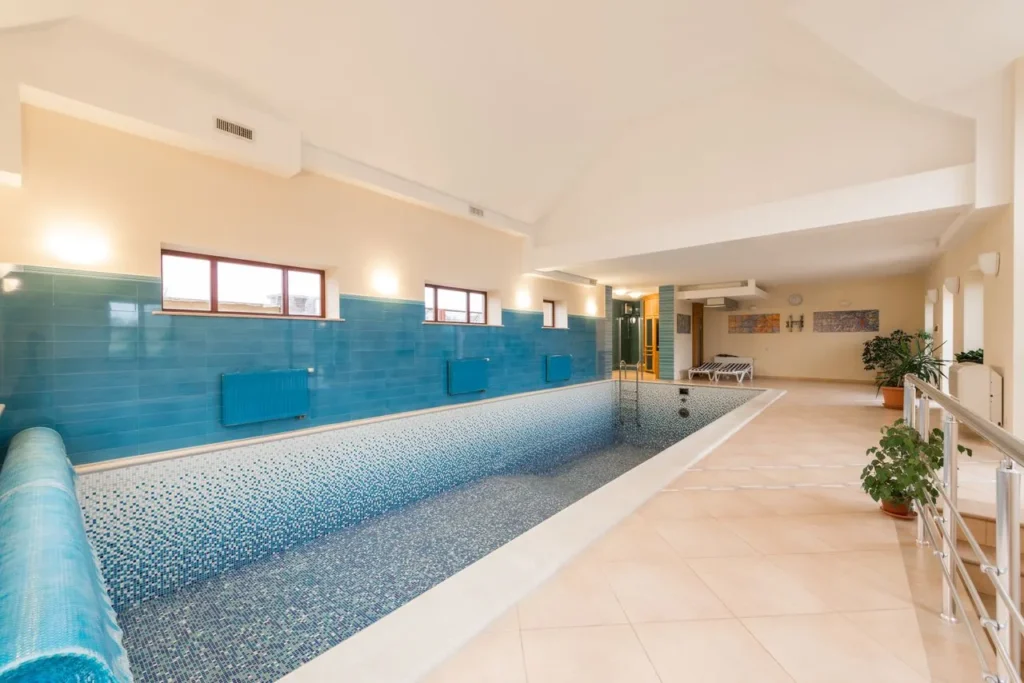 pool tiling ideas for swimming pool